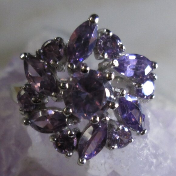 Lavender Flower Cubic Zirconia Cocktail ring - Picture 1 of 7